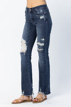 Load image into Gallery viewer, Midrise Slim Bootcut With Destroy Jean