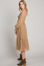 Load image into Gallery viewer, Tiered Lurex Midi Dress