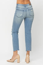 Load image into Gallery viewer, Tinted Wash&amp; Destroy Crop Straight Jean