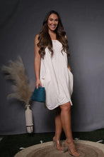 Load image into Gallery viewer, S/L Pocket Dress