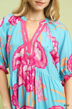Load image into Gallery viewer, Floral Print Maxi Dress with Contrast Trim
