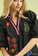 Load image into Gallery viewer, Black Floral Top