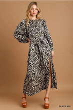 Load image into Gallery viewer, Black and White Dress