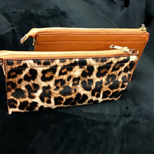 Load image into Gallery viewer, Leather Clutch