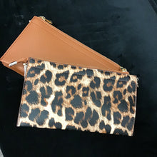 Load image into Gallery viewer, Leather Clutch