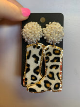 Load image into Gallery viewer, Cowboy Boots &amp; Pearl Stud Earring