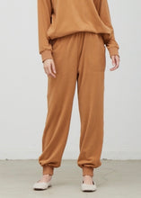 Load image into Gallery viewer, Caramel Jogger Pant
