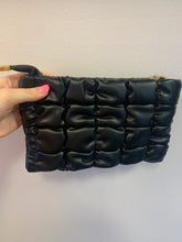 Load image into Gallery viewer, Quilted Clutch