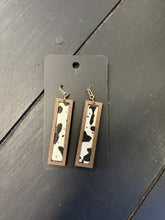 Load image into Gallery viewer, Bar Cowhide Earring