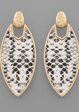 Load image into Gallery viewer, Animal Print Marquise Earring