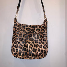 Load image into Gallery viewer, Leopard Corssbody