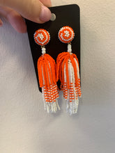 Load image into Gallery viewer, Twotone Bead Tassel Earring